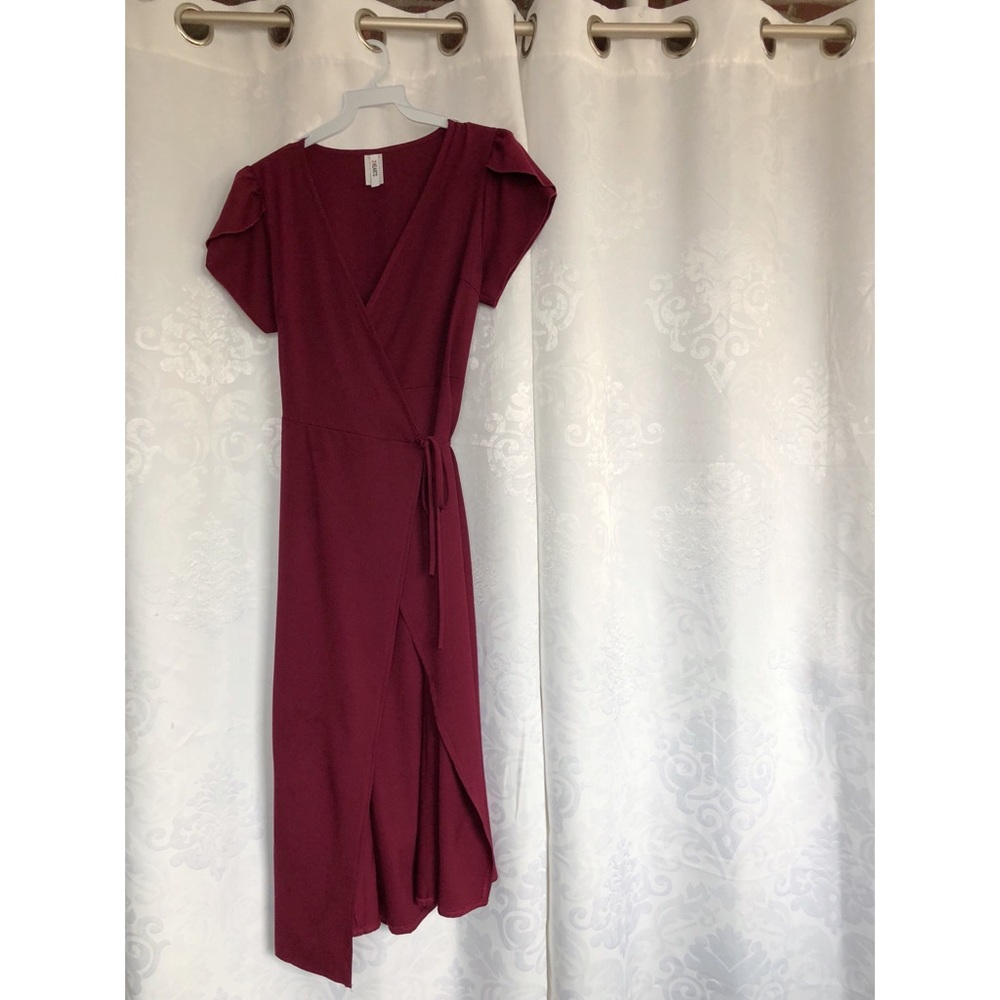 Last 1✨🆕Gracious Burgundy Midi Wrap Dress - Picture 5 of 7